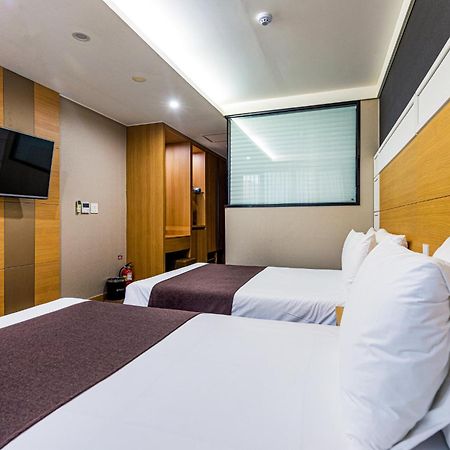 Eastern Hotel Jeju Seogwipo Zewnętrze zdjęcie