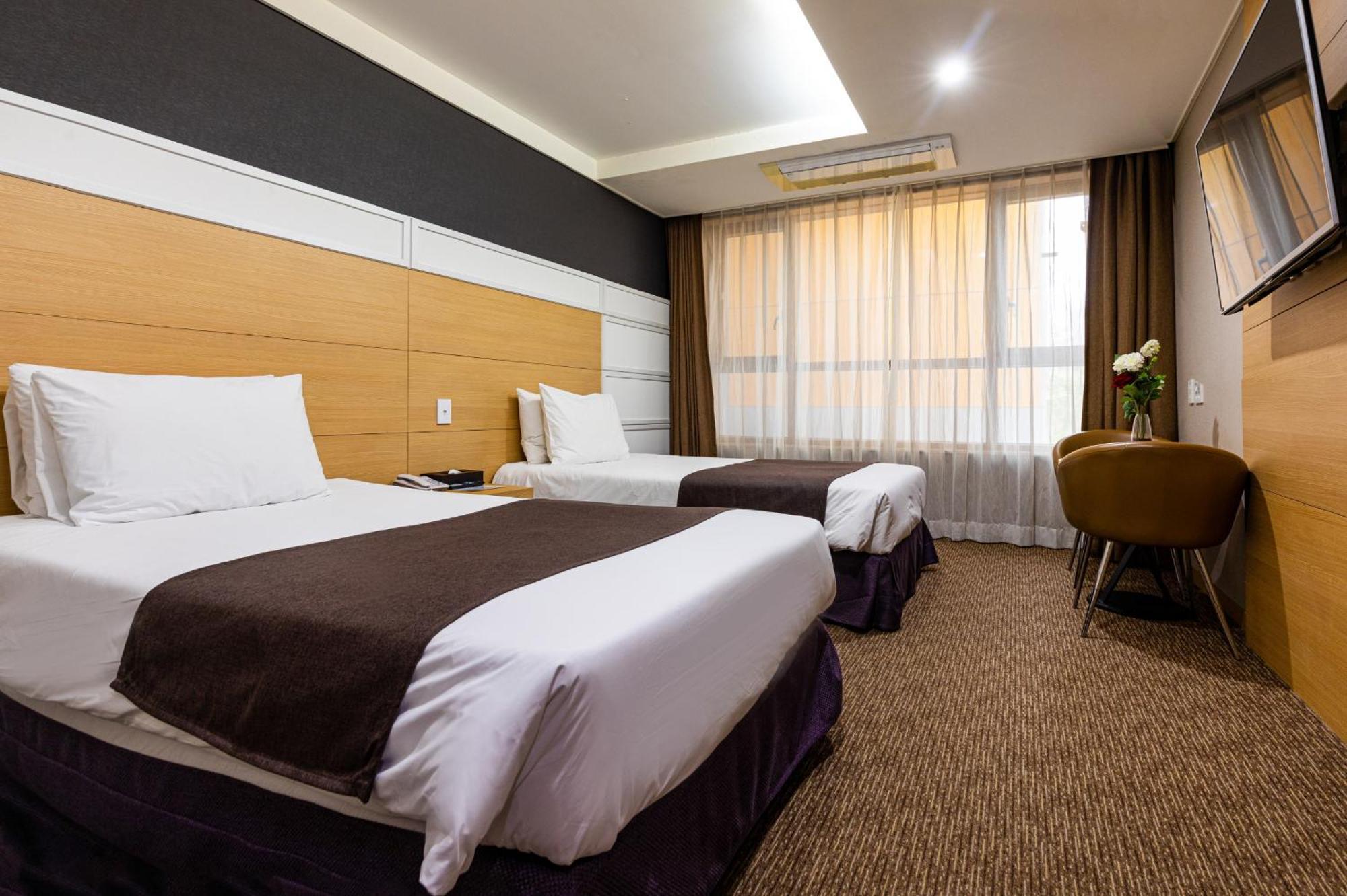 Eastern Hotel Jeju Seogwipo Pokój zdjęcie
