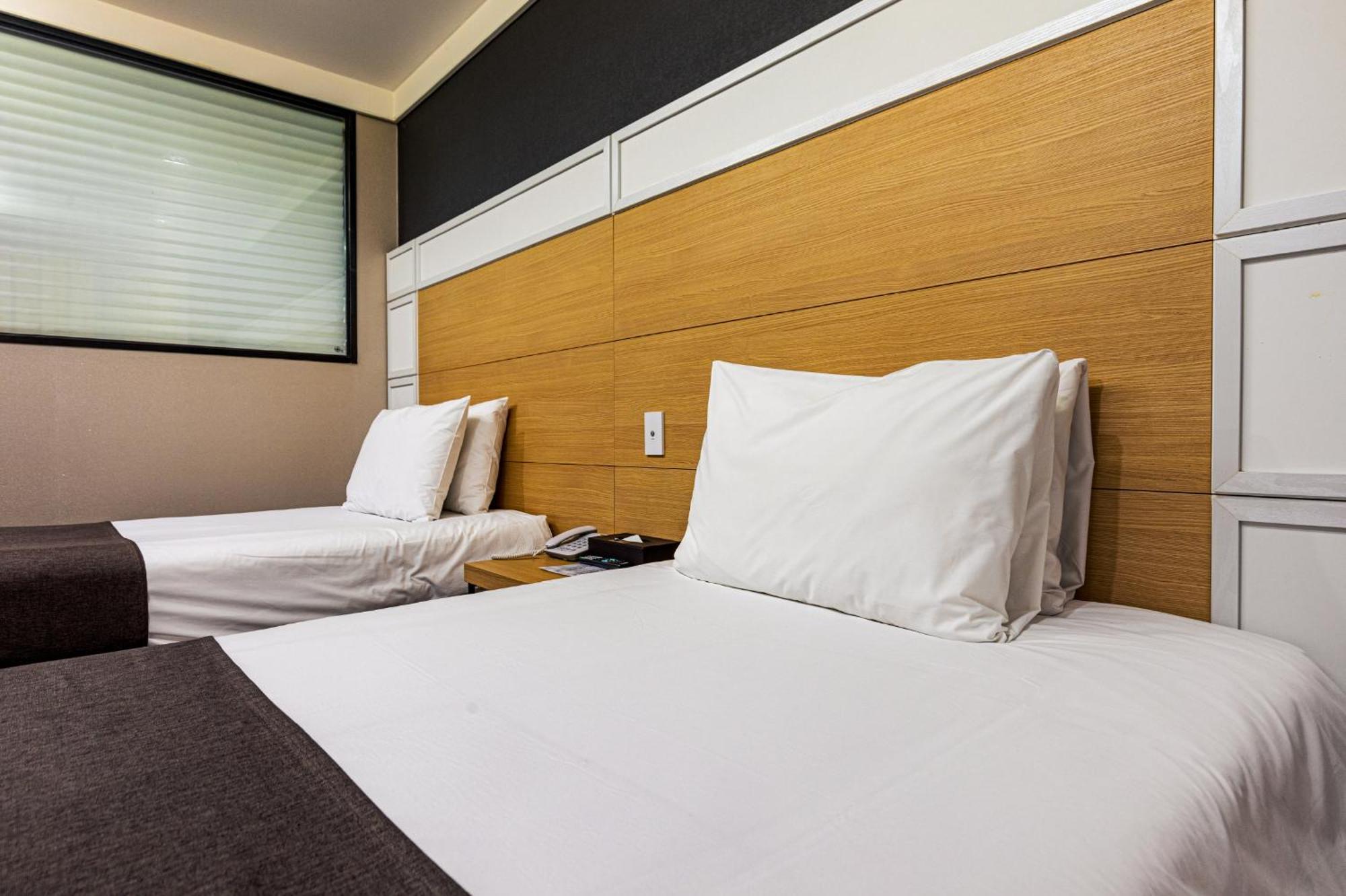 Eastern Hotel Jeju Seogwipo Pokój zdjęcie