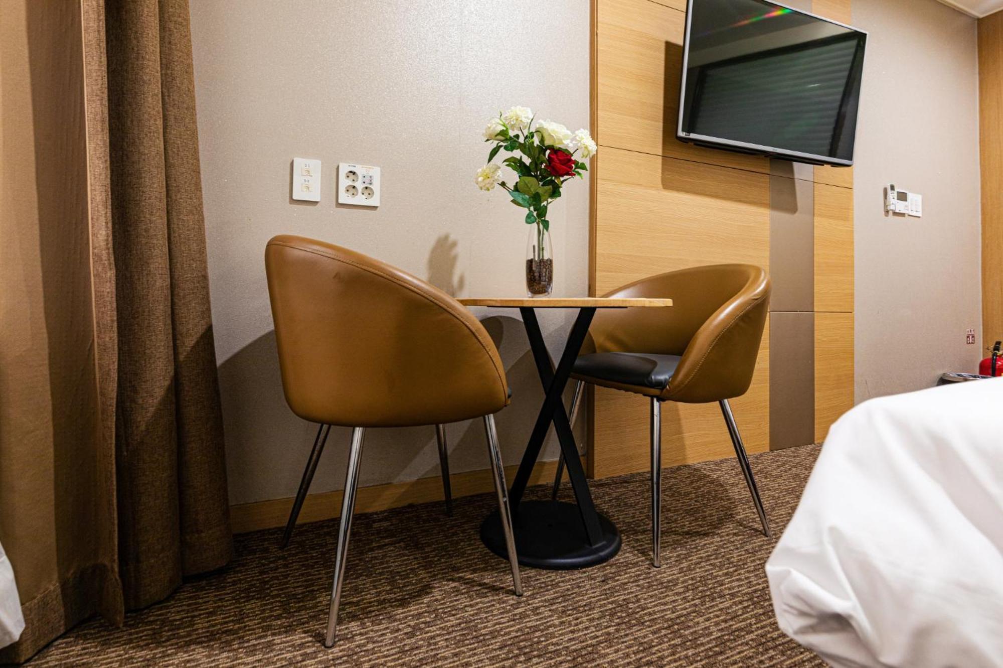 Eastern Hotel Jeju Seogwipo Pokój zdjęcie