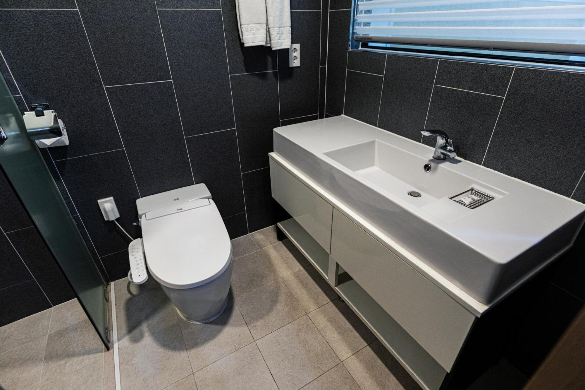 Eastern Hotel Jeju Seogwipo Pokój zdjęcie