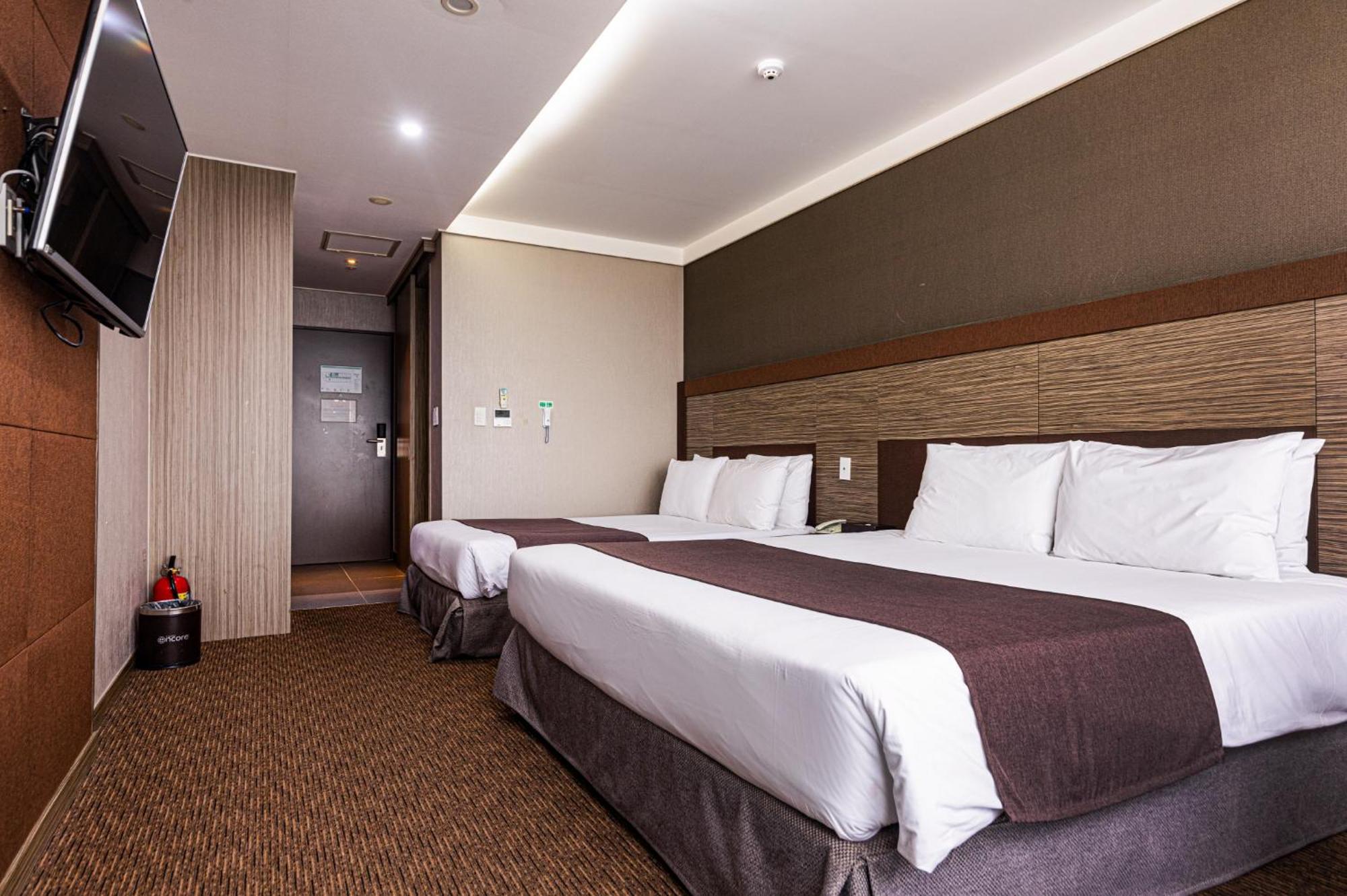 Eastern Hotel Jeju Seogwipo Zewnętrze zdjęcie