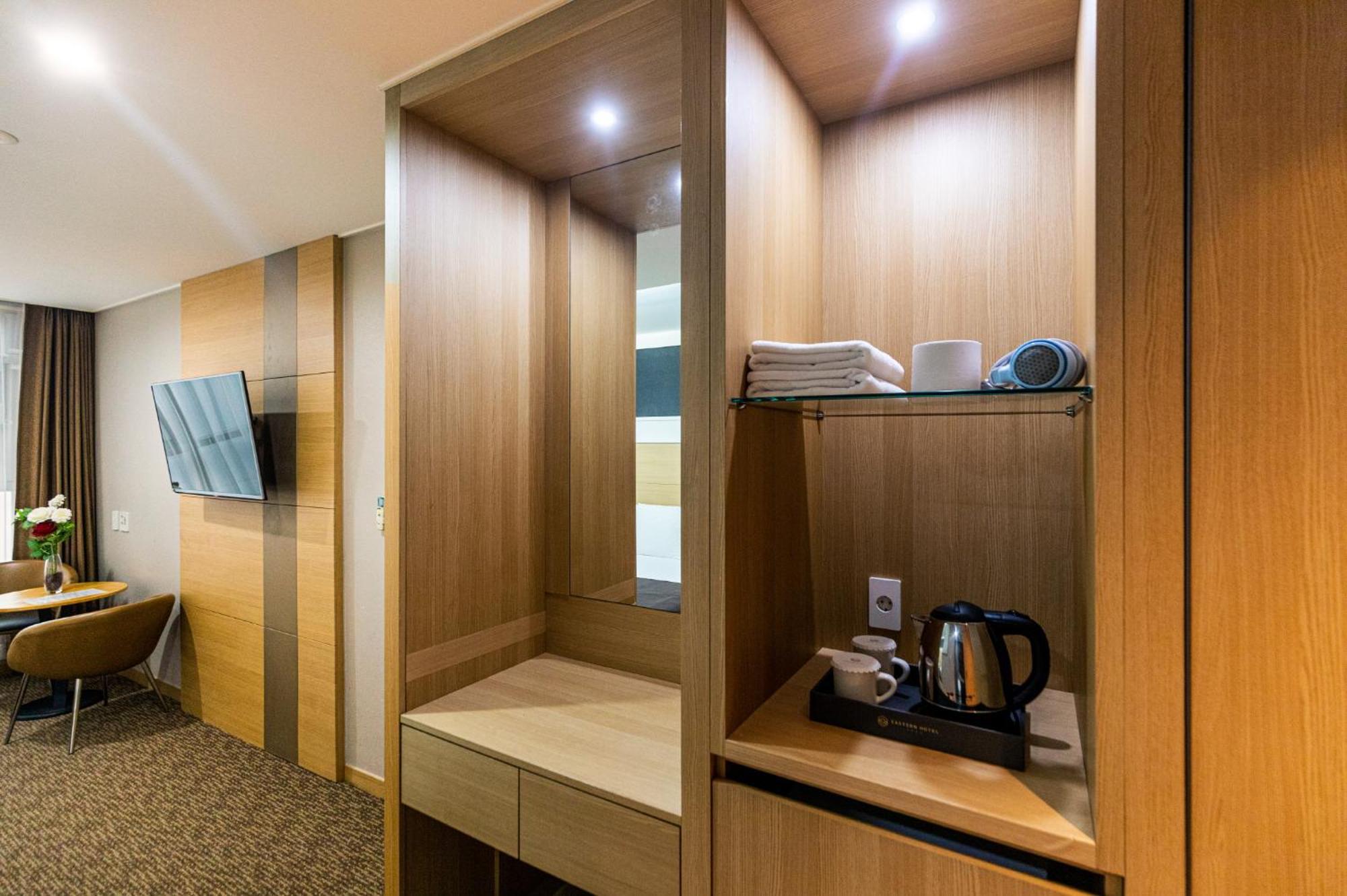 Eastern Hotel Jeju Seogwipo Zewnętrze zdjęcie