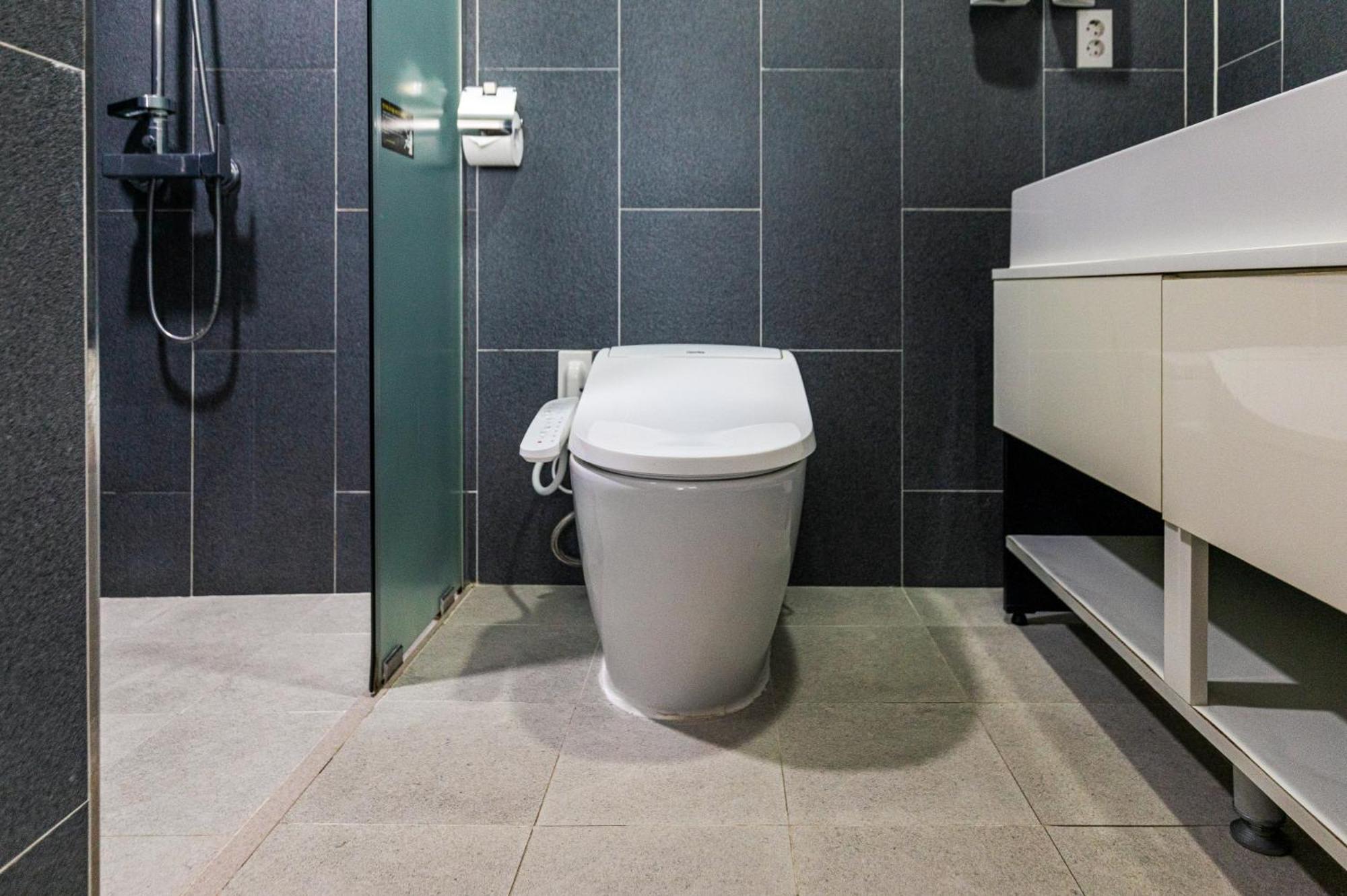 Eastern Hotel Jeju Seogwipo Zewnętrze zdjęcie